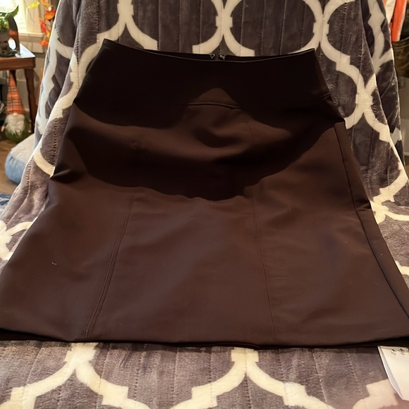 Worthington skirt, size 2 - Picture 3 of 4